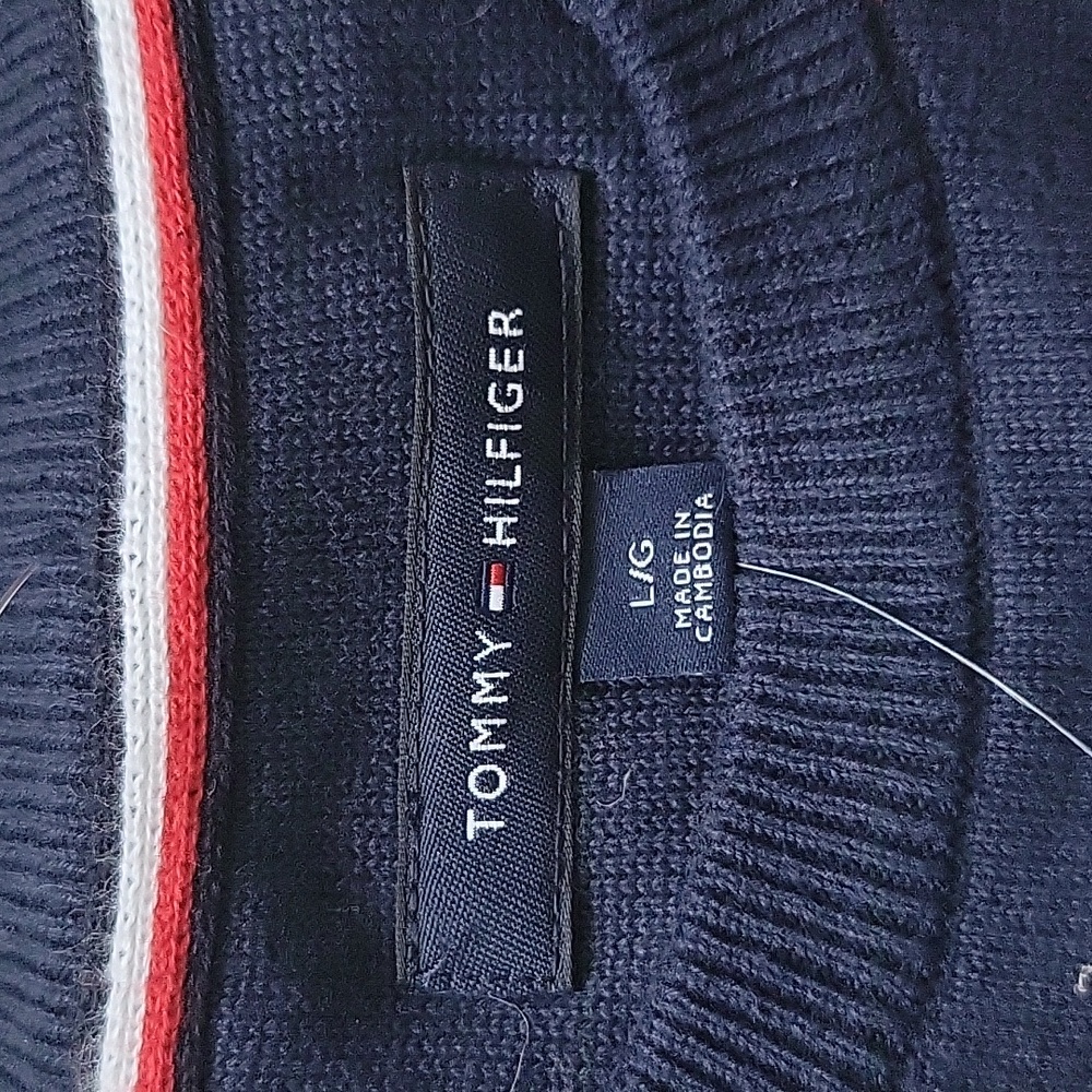 Sweater - Picture 2 of 3